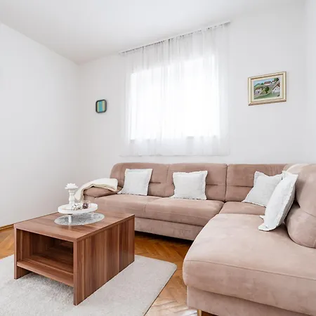 Apartamento Srecko