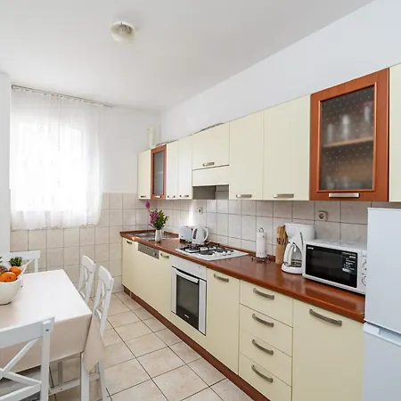 Apartment Srecko